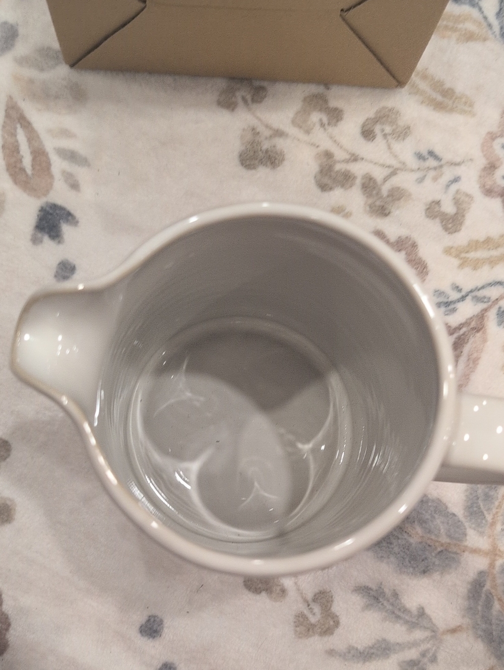 Jilly Box Heirloom Pitcher - Picture 6 of 8